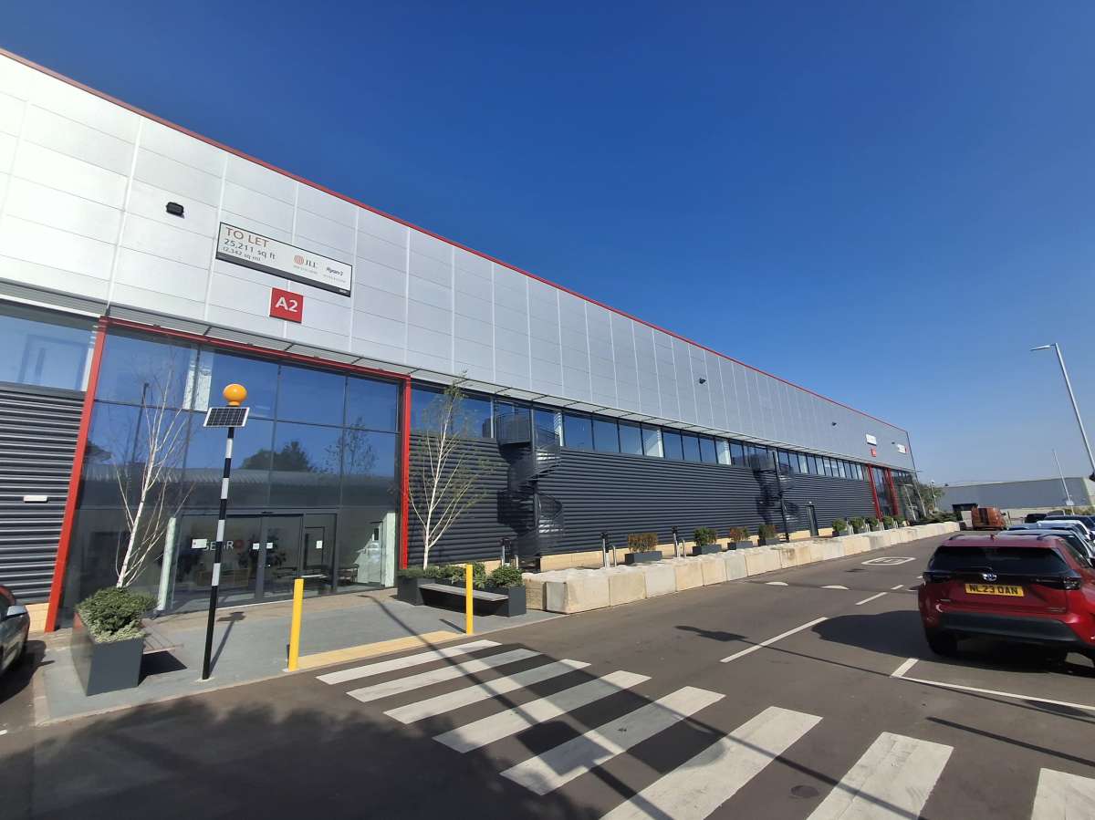Industrial Unit To Let, Croydon