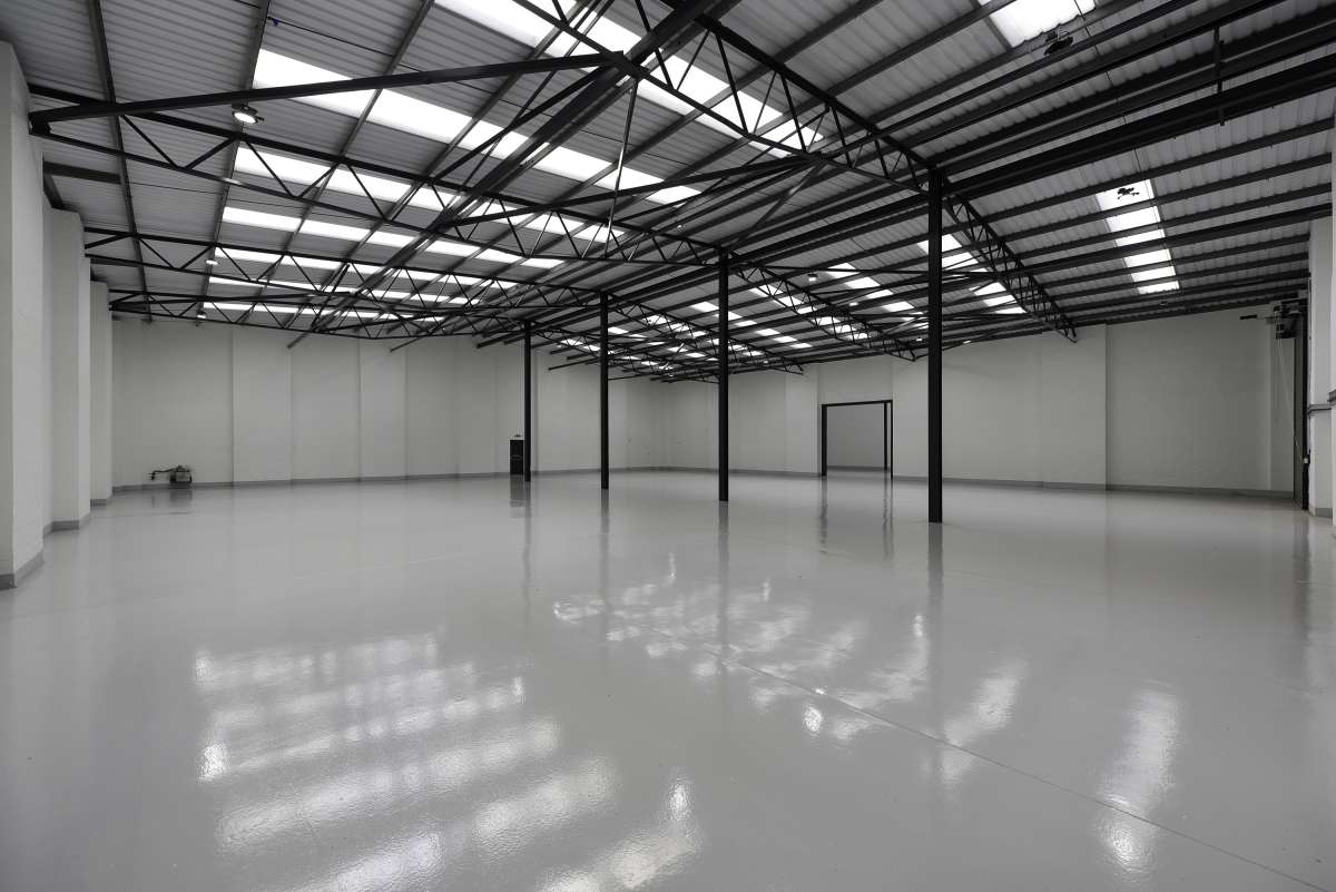 Industrial Unit in London - photo 4