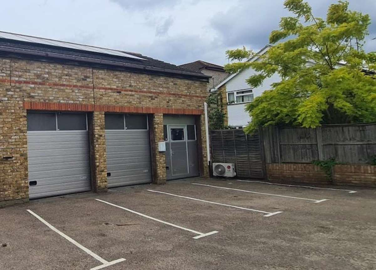Industrial in Addlestone