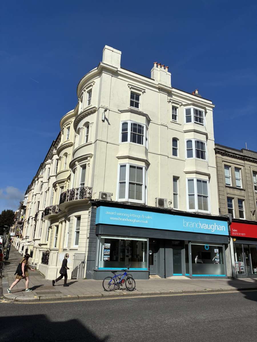 Investment in Hove - photo 2