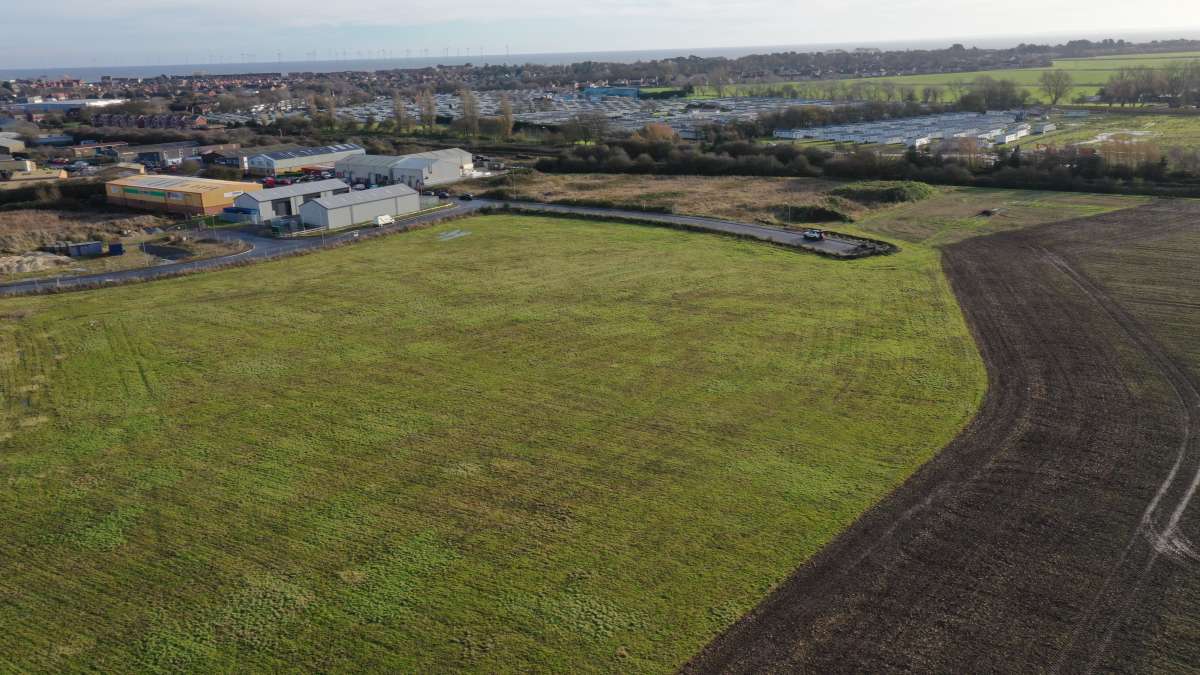 Land in Skegness - photo 2