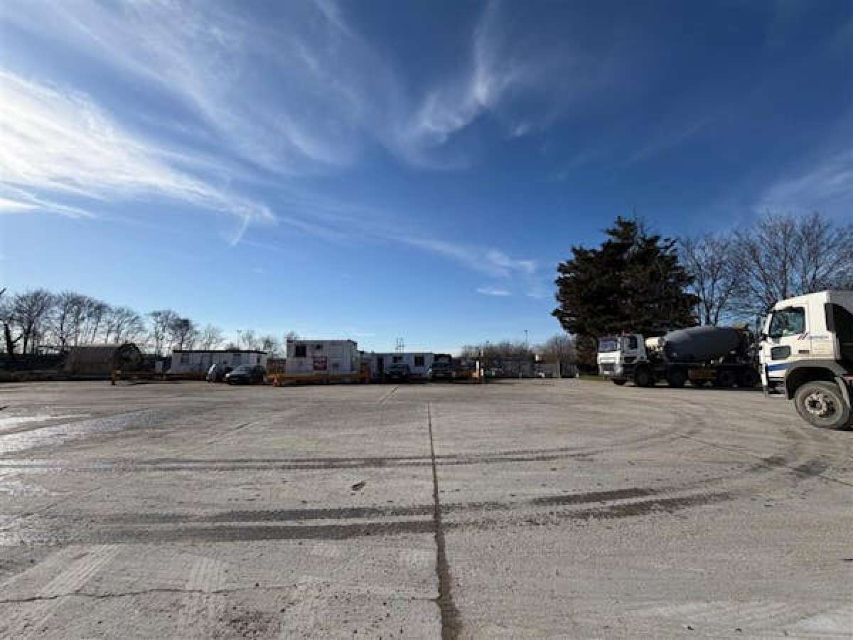 Land in Waltham Cross - photo 3