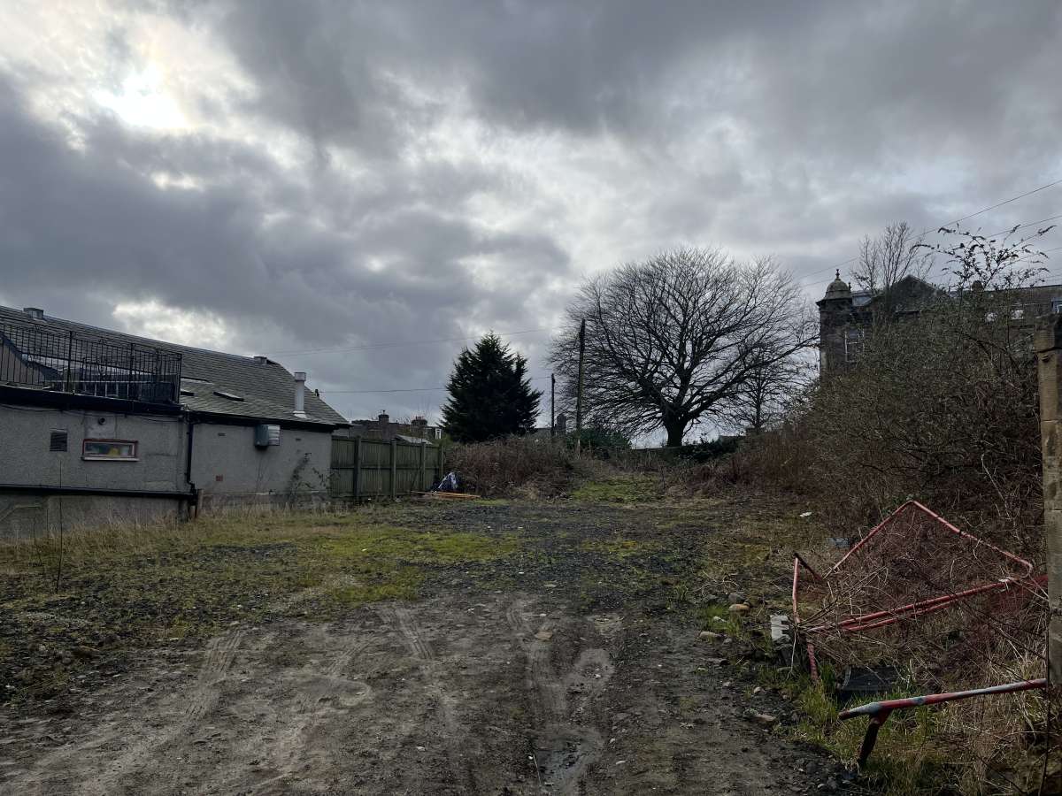 Land in Dunfermline