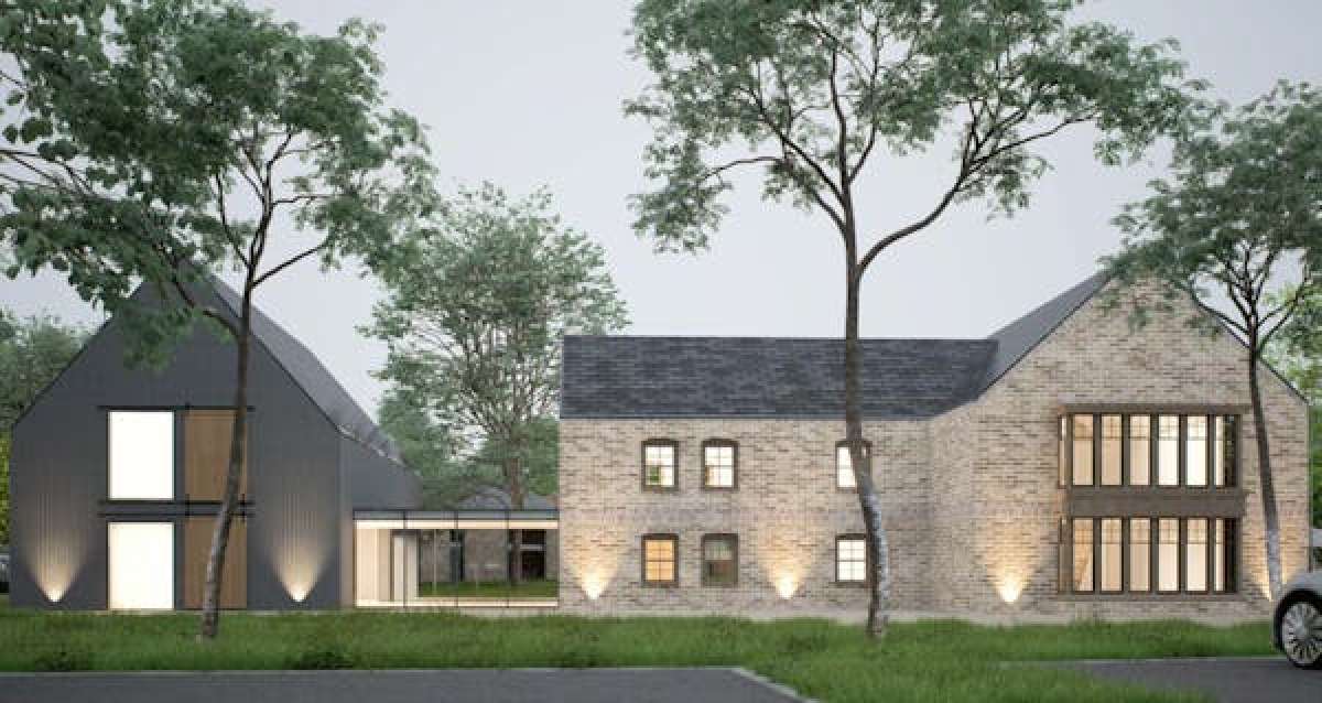 Land in Knutsford