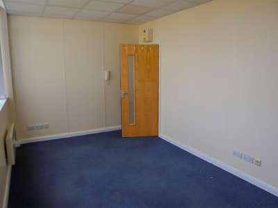 Office in Spennymoor - photo 3
