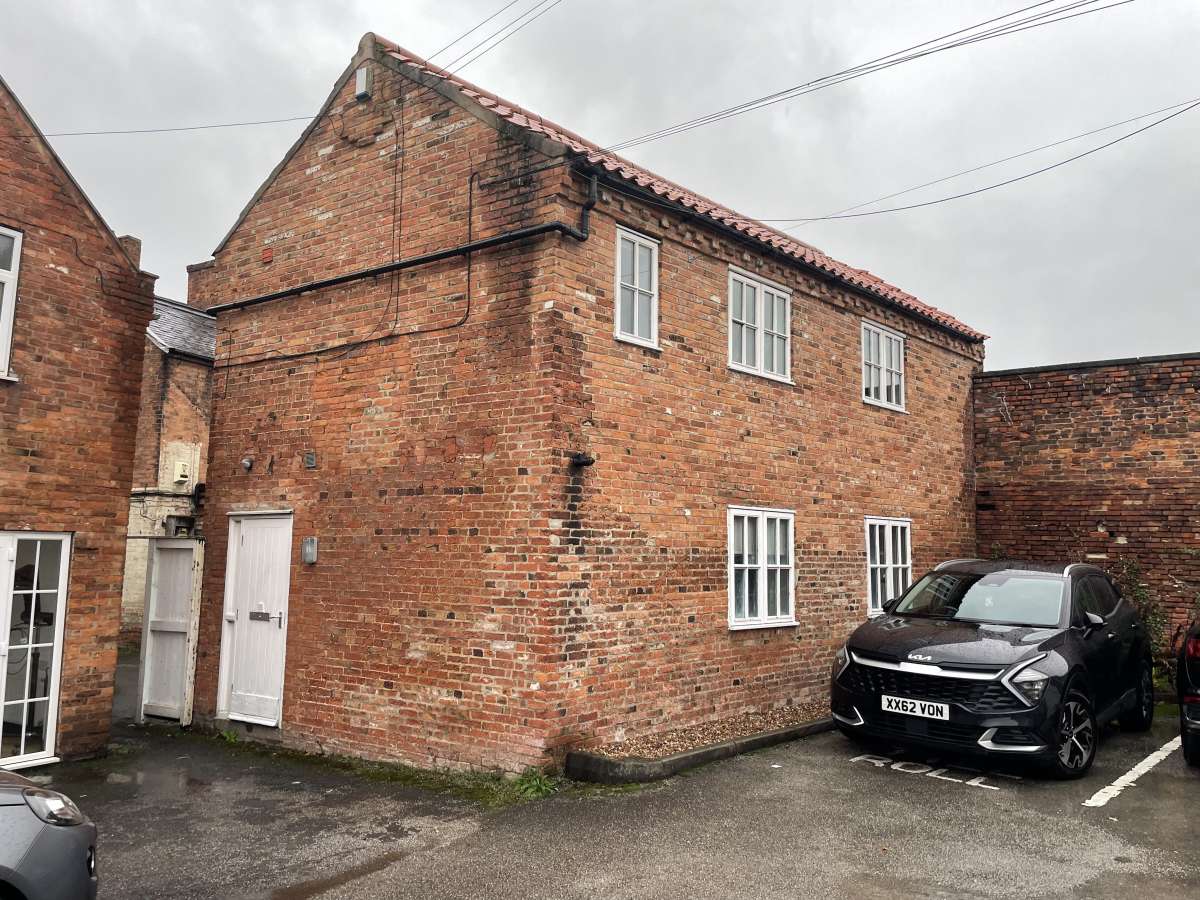 Office in Retford - photo 2