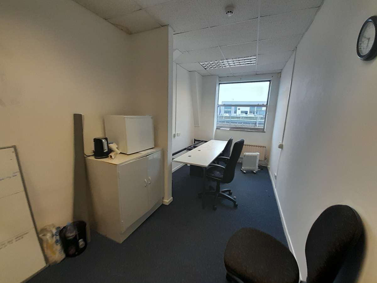 Office in Cambridge - photo 2