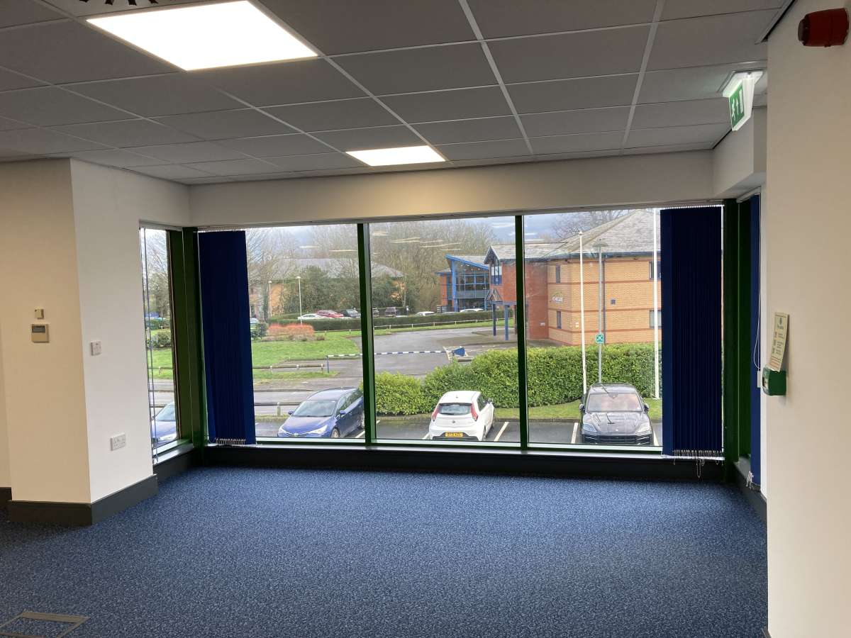 Office in Telford - photo 3