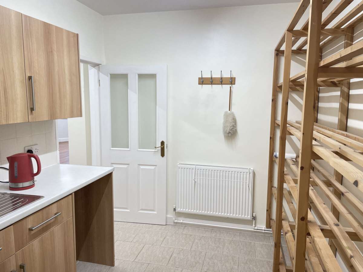 Office in Burton On Trent - photo 3