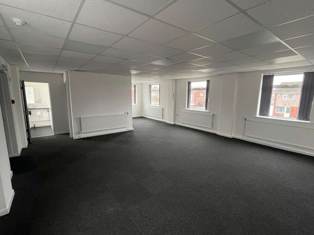 Office in Wigston - photo 2