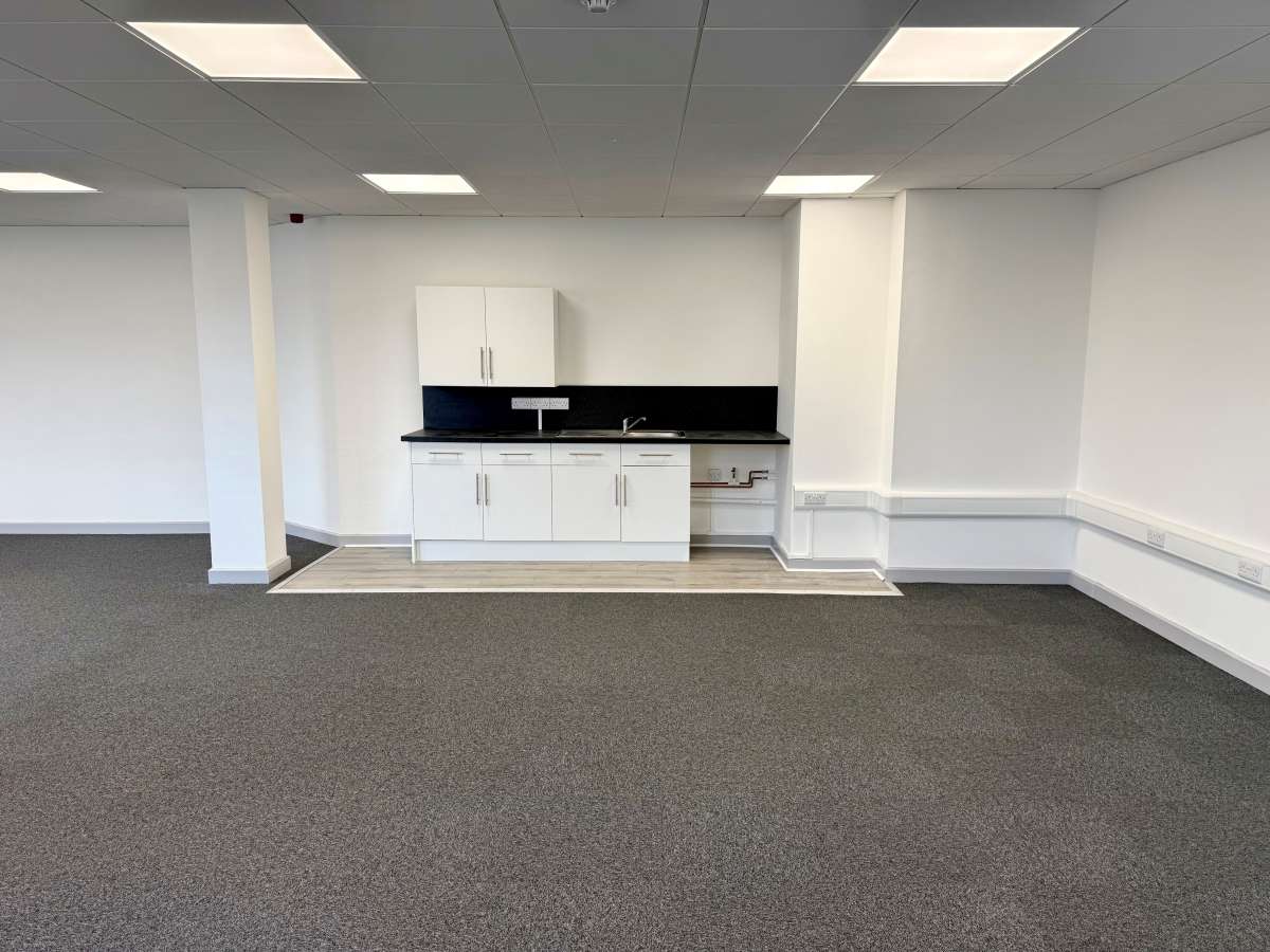 Office in Worthing - photo 2