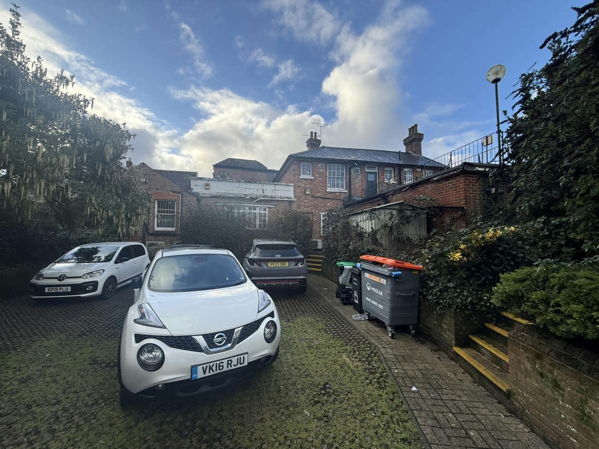 Office in Petersfield - photo 3