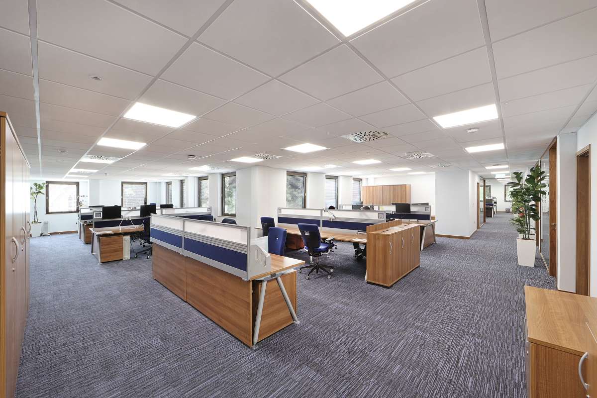 Office in Westerham - photo 4