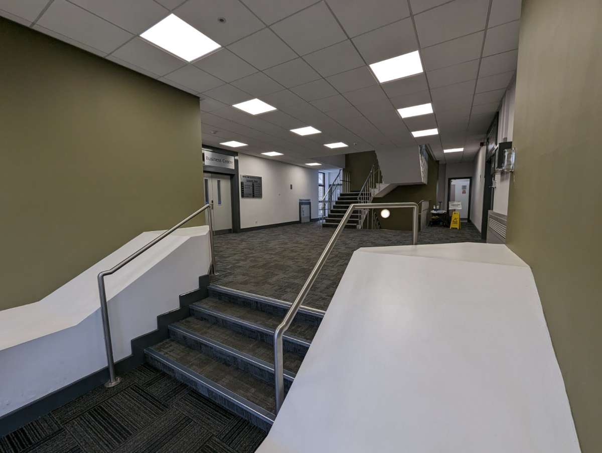 Office in Pudsey - photo 2