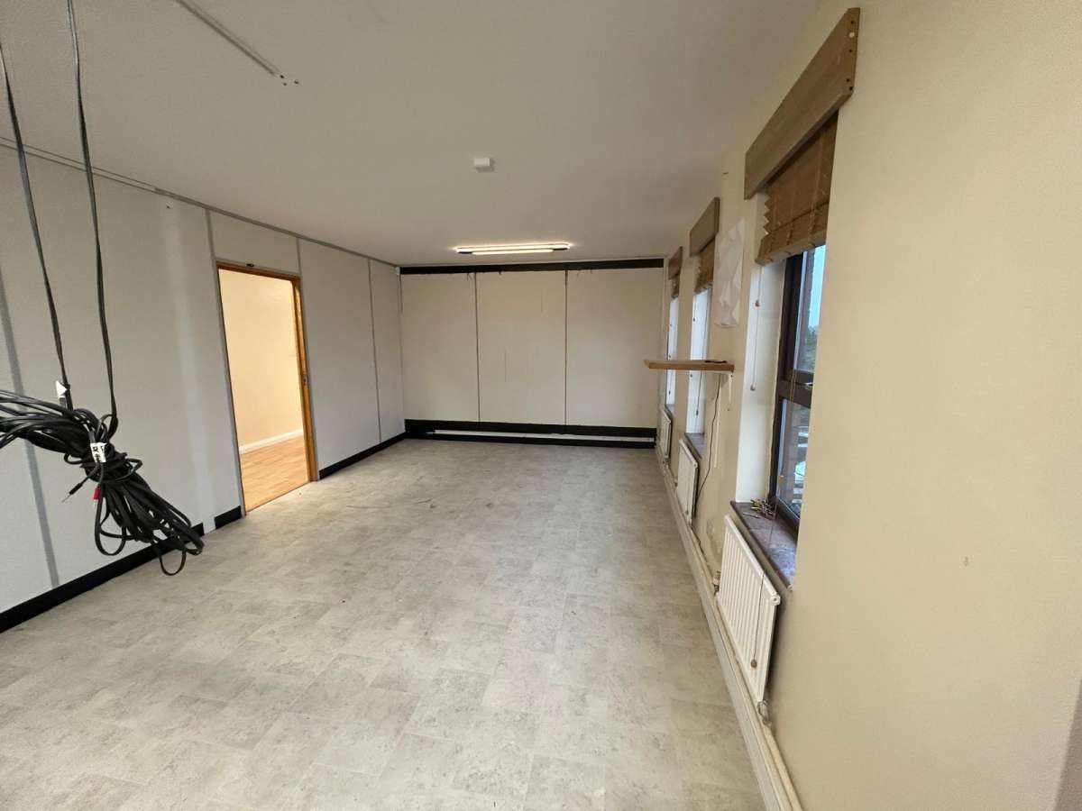 Office in Lutterworth - photo 3