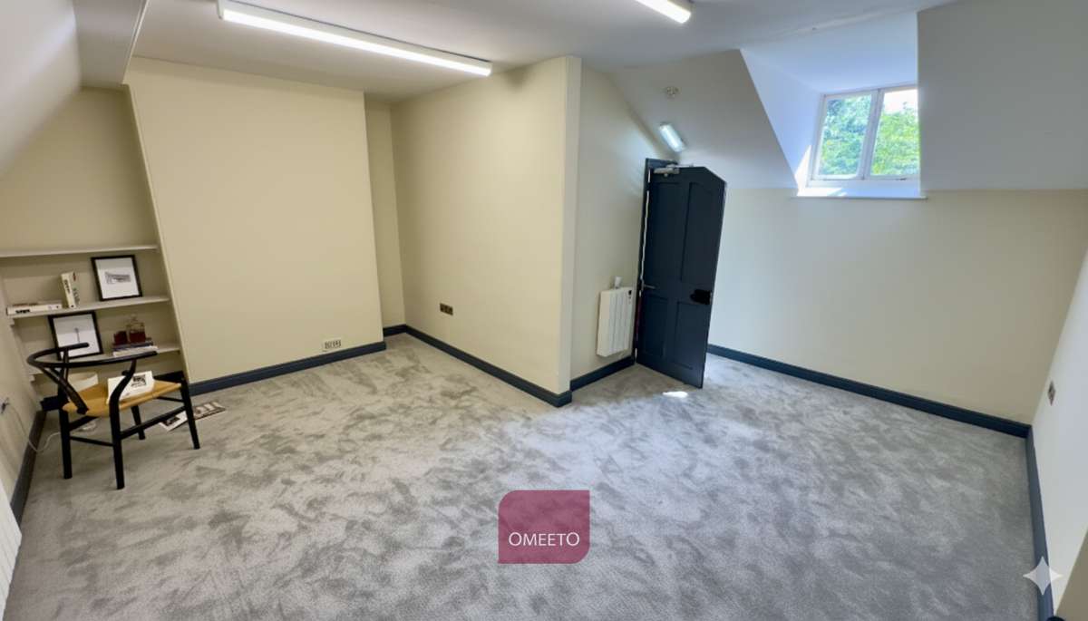 Office in Derby - photo 2