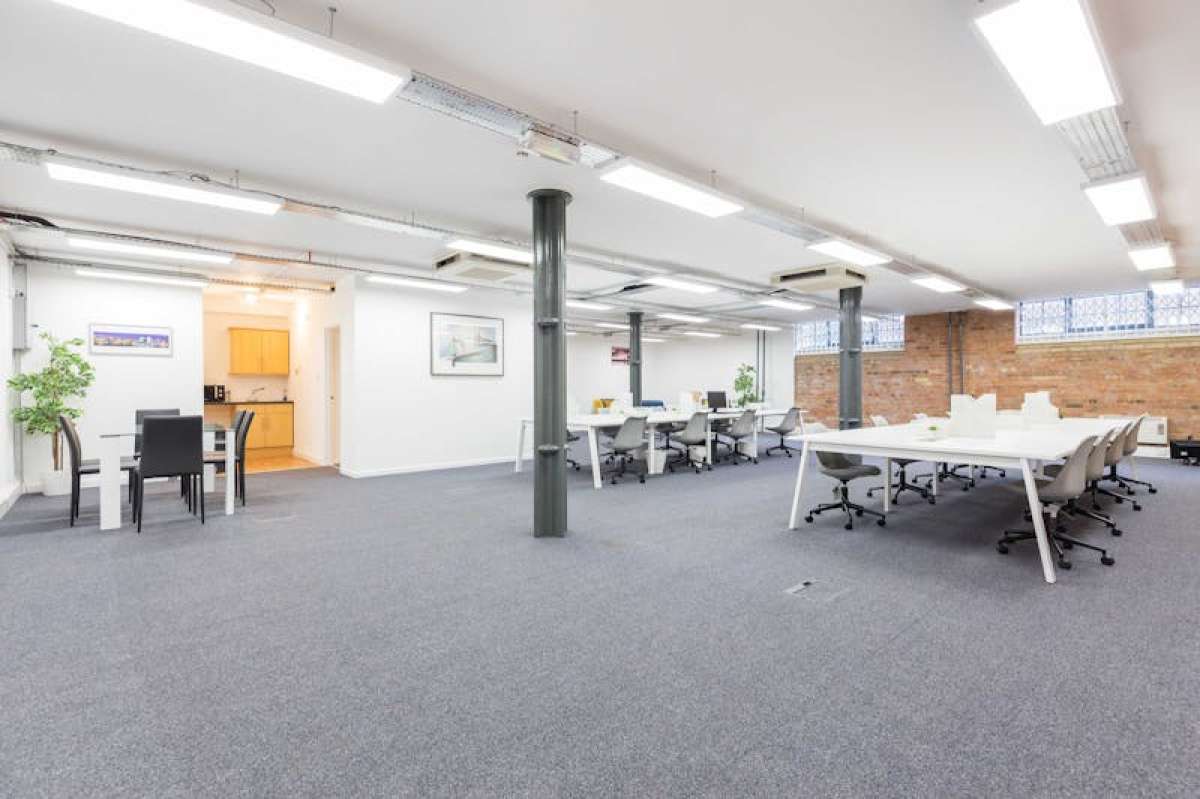 Office in London - photo 2