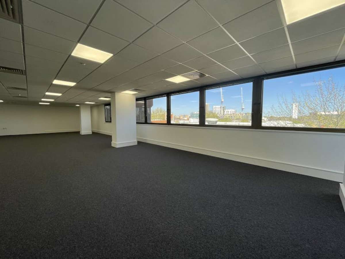 Office in London - photo 4