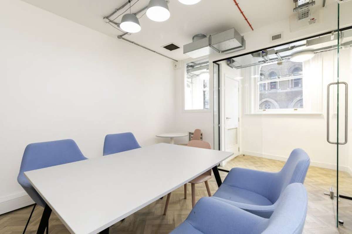 Office in London - photo 4