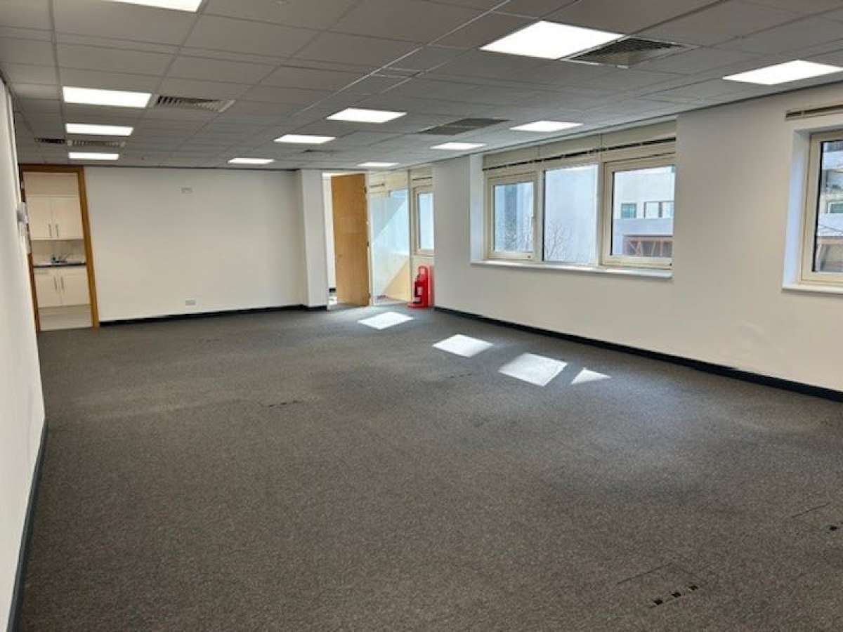 Office in London - photo 2