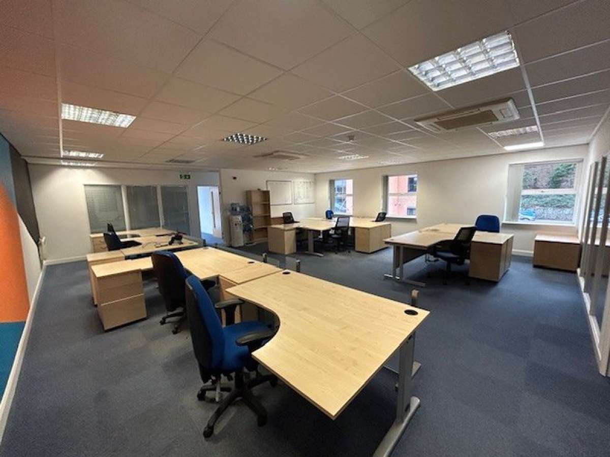 Office in Congleton - photo 4
