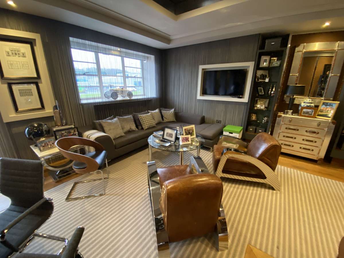 Office in Kidderminster - photo 4