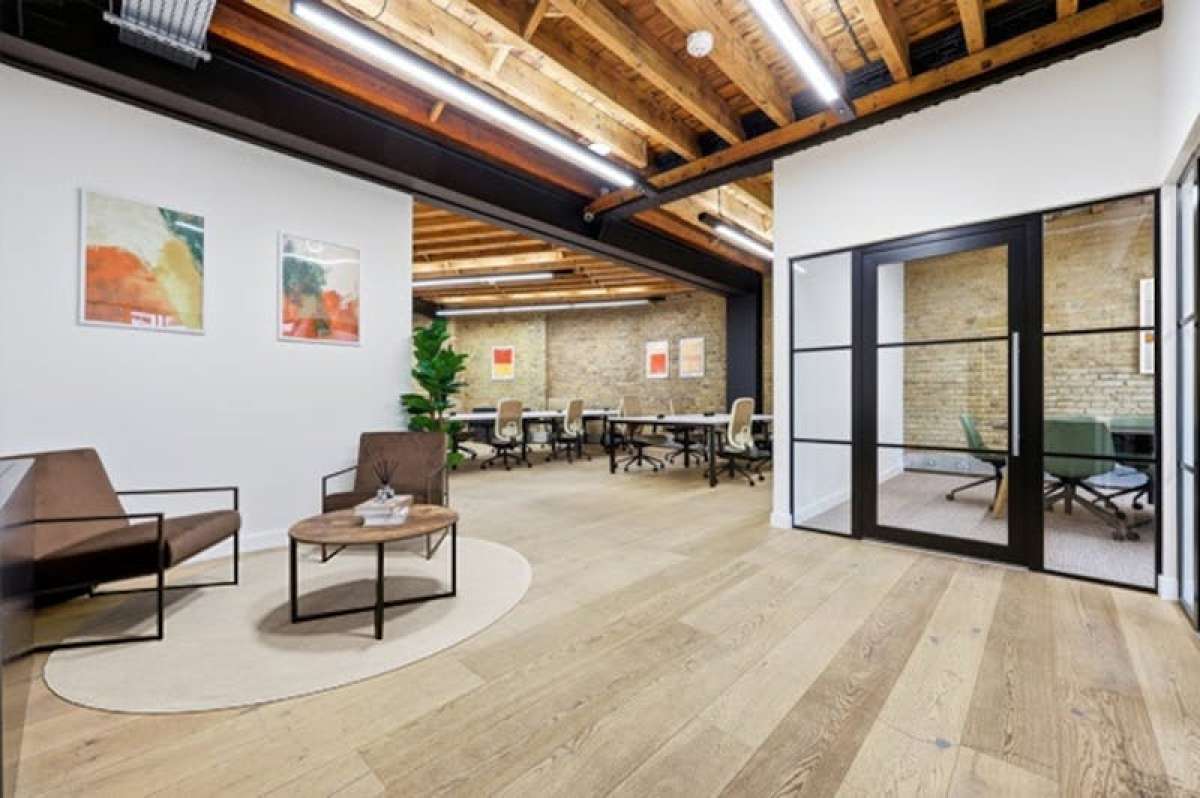 Office in London - photo 2