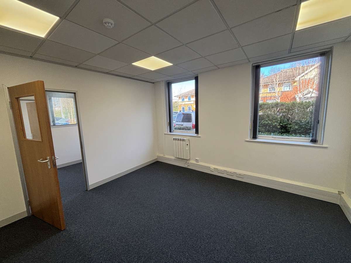 Office in Lutterworth - photo 3