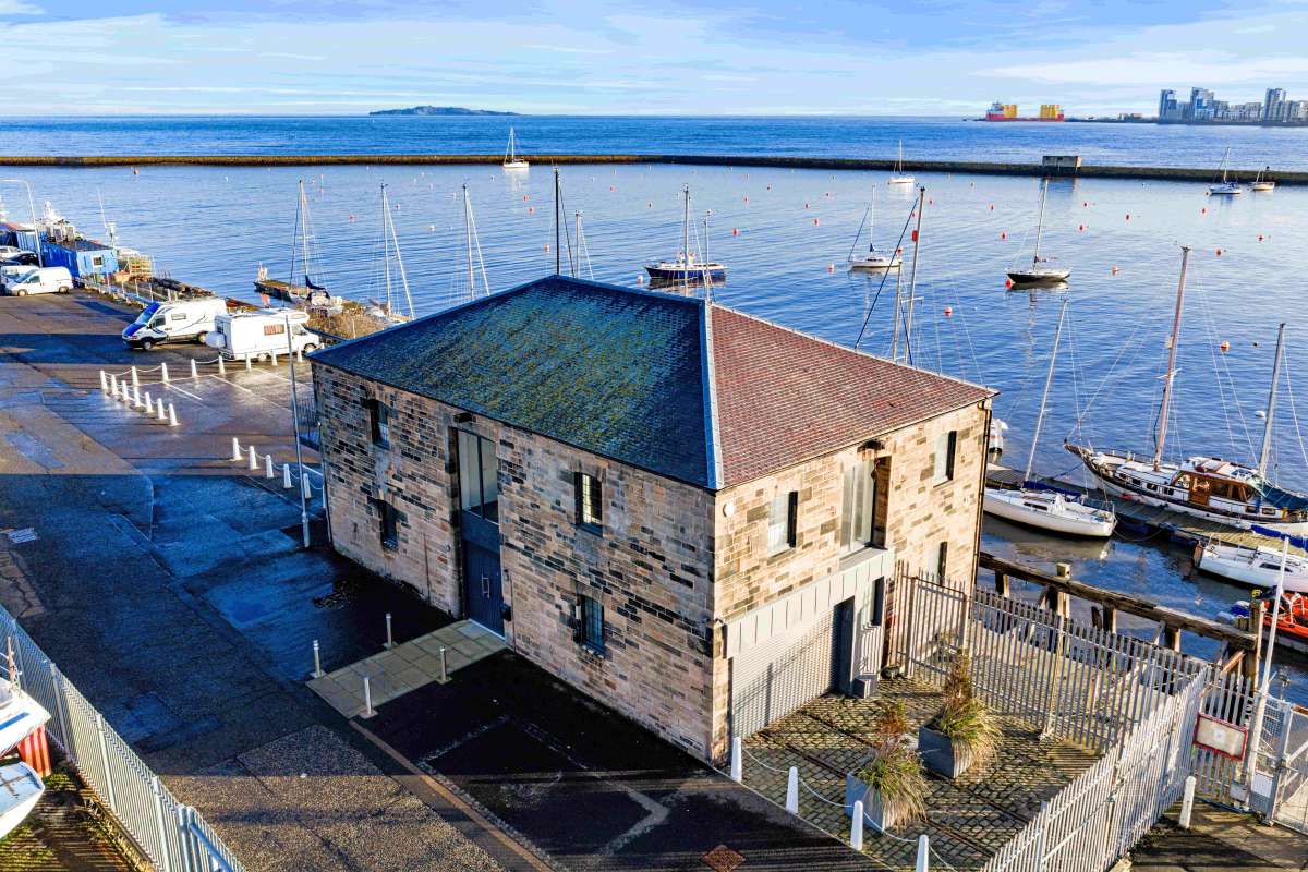 Office in Edinburgh - photo 4