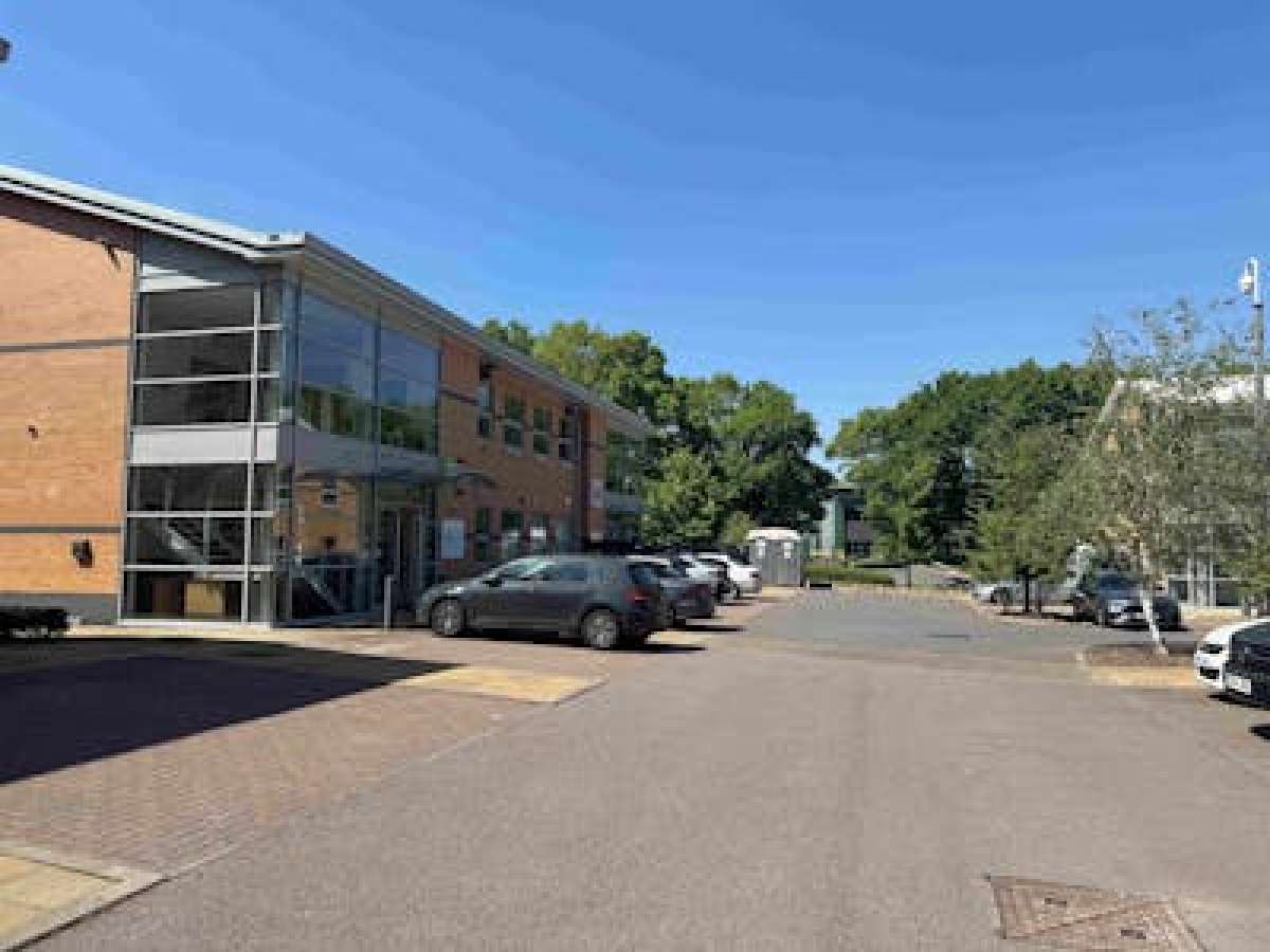 Office in Fareham - photo 2