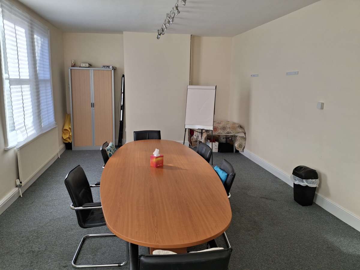 Office in Leicester - photo 3