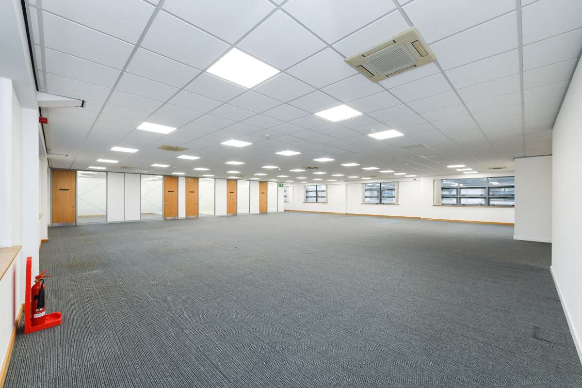 Office in Nottingham - photo 2