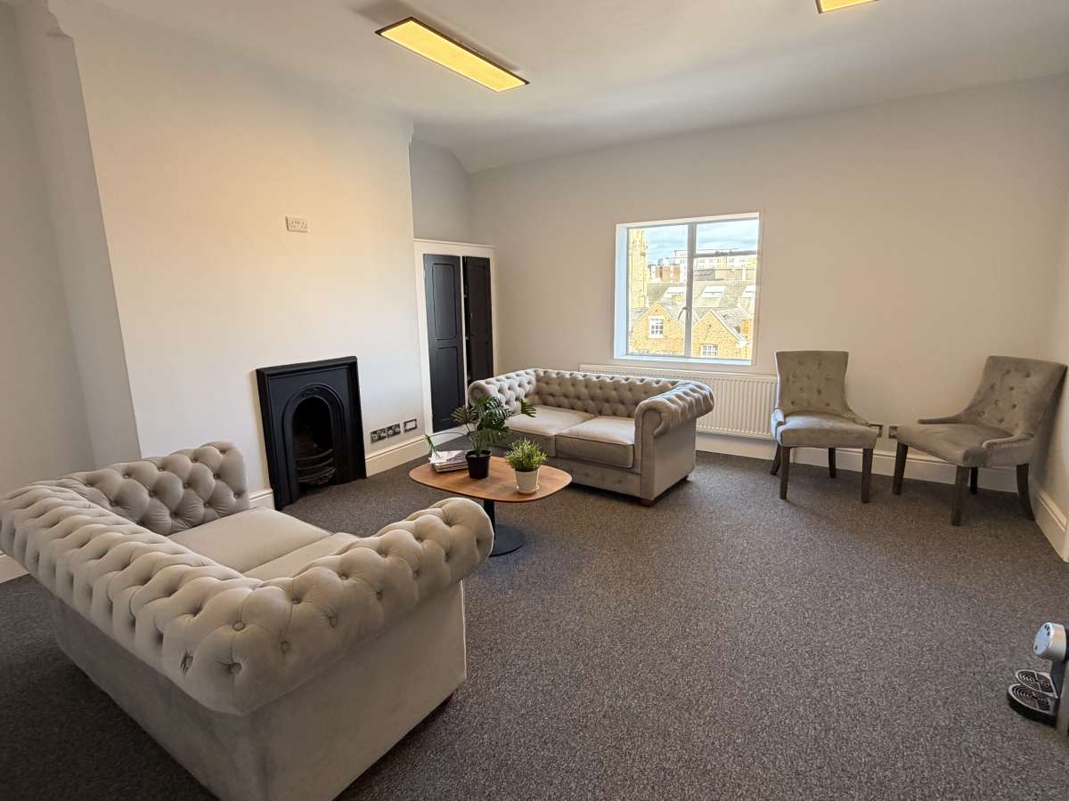 Office in Nottingham - photo 4