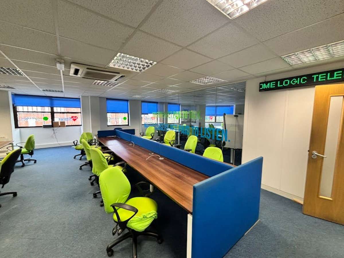 Office in Southampton - photo 3