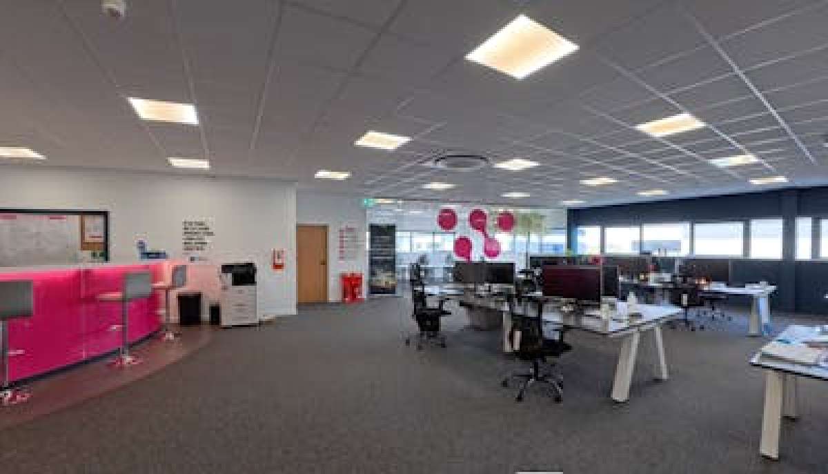 Office in Lee-on-the-Solent - photo 4