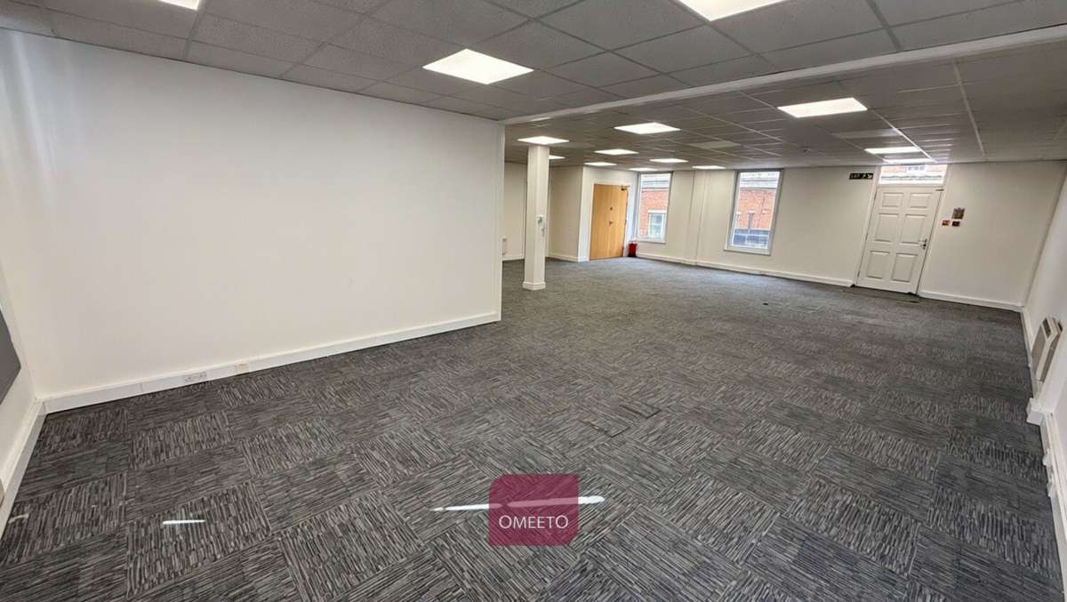 Office in Derby - photo 3
