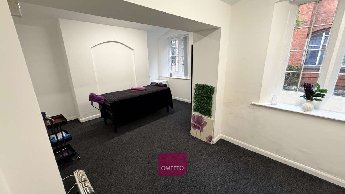 Office in Derby - photo 3