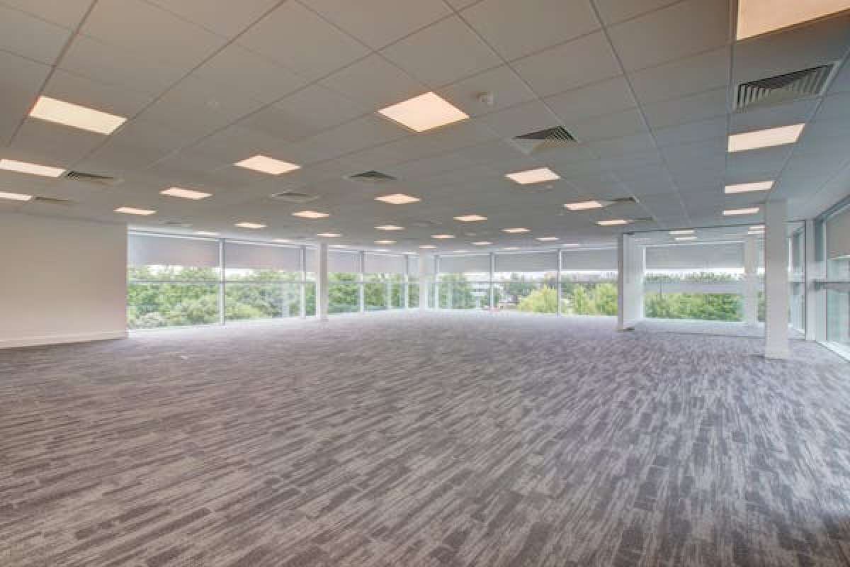 Office in Doncaster - photo 3