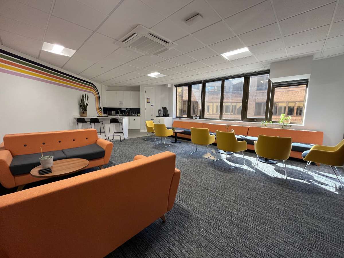 Office in Colchester - photo 3