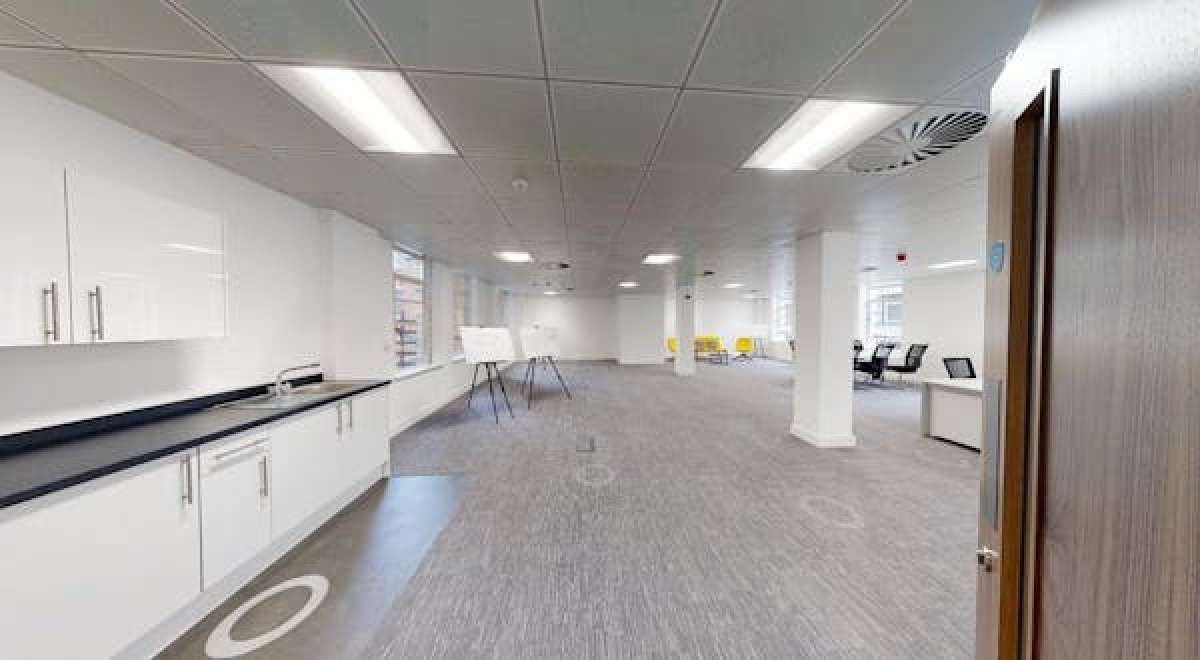 Office in Birmingham - photo 2