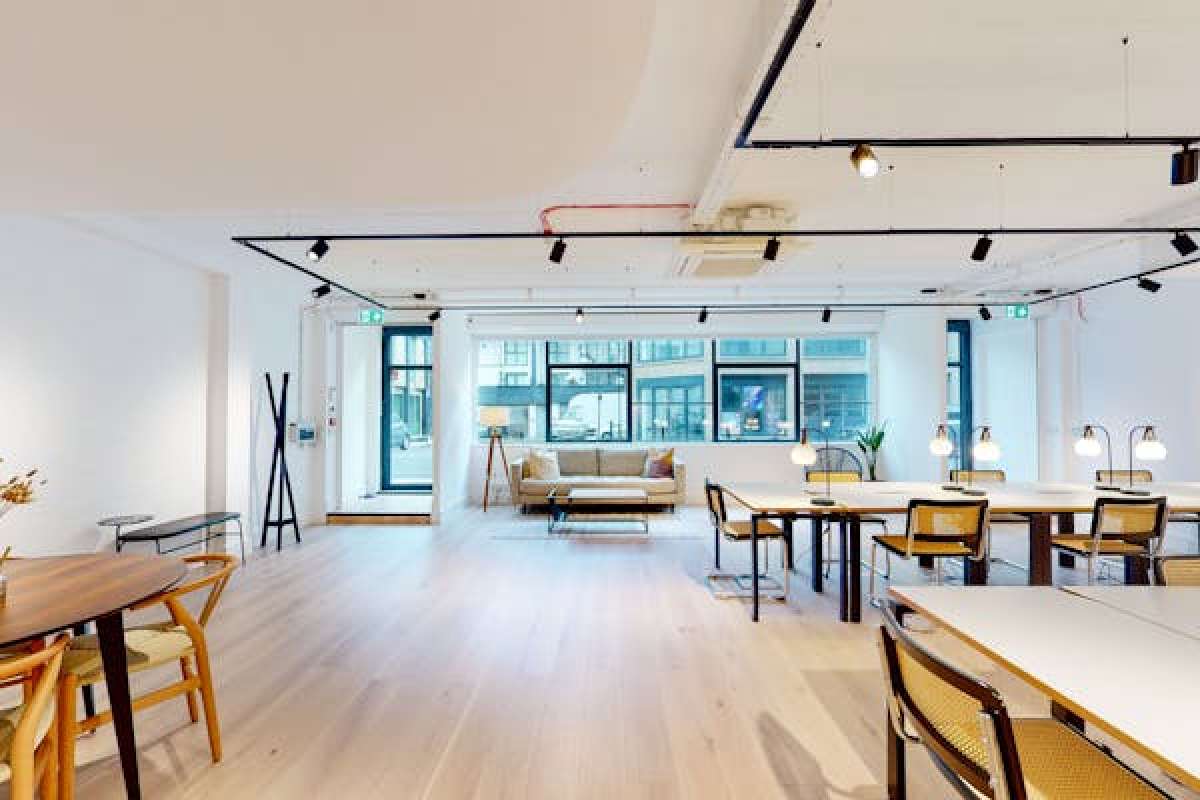 Office in London - photo 2