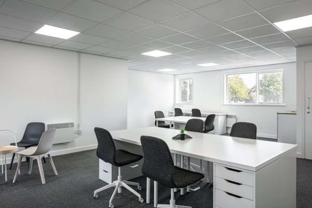 Office in Birkenhead - photo 3