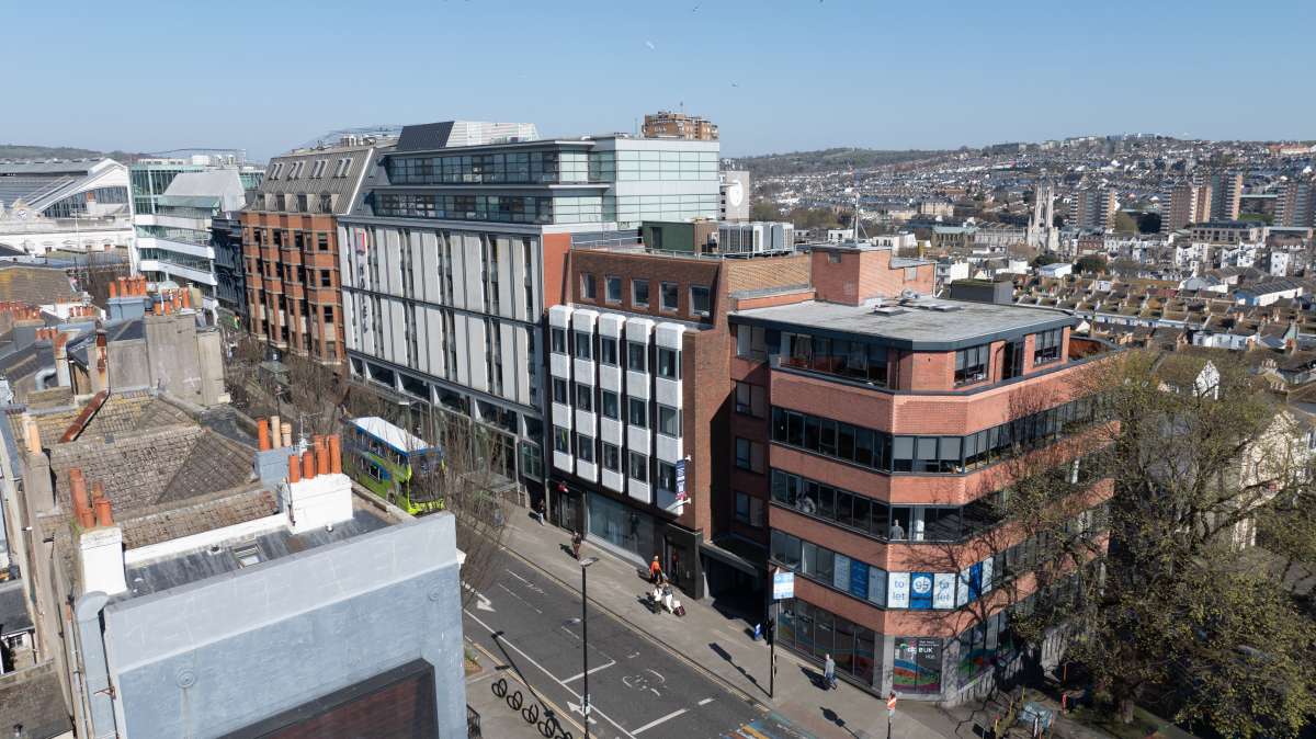 Office in Brighton - photo 4