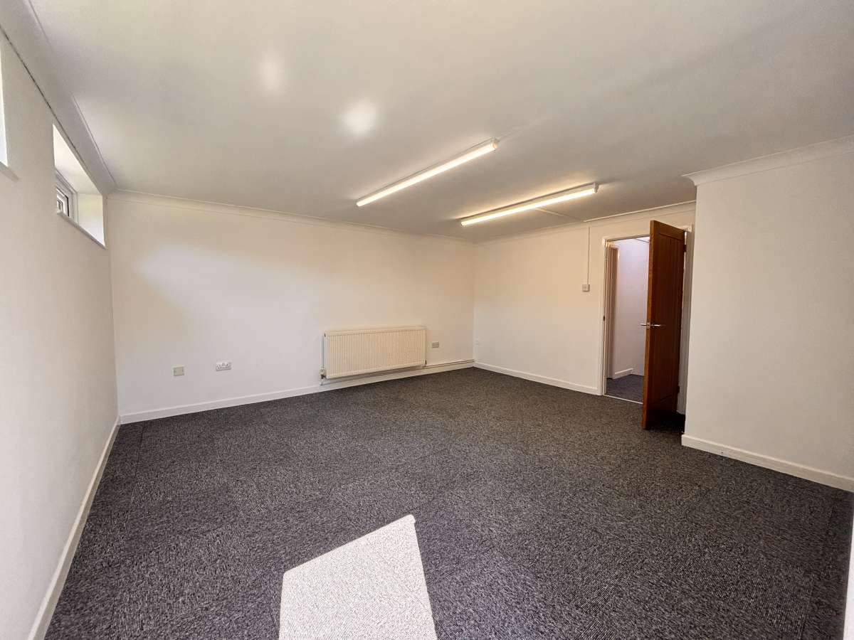 Office in Norwich - photo 2