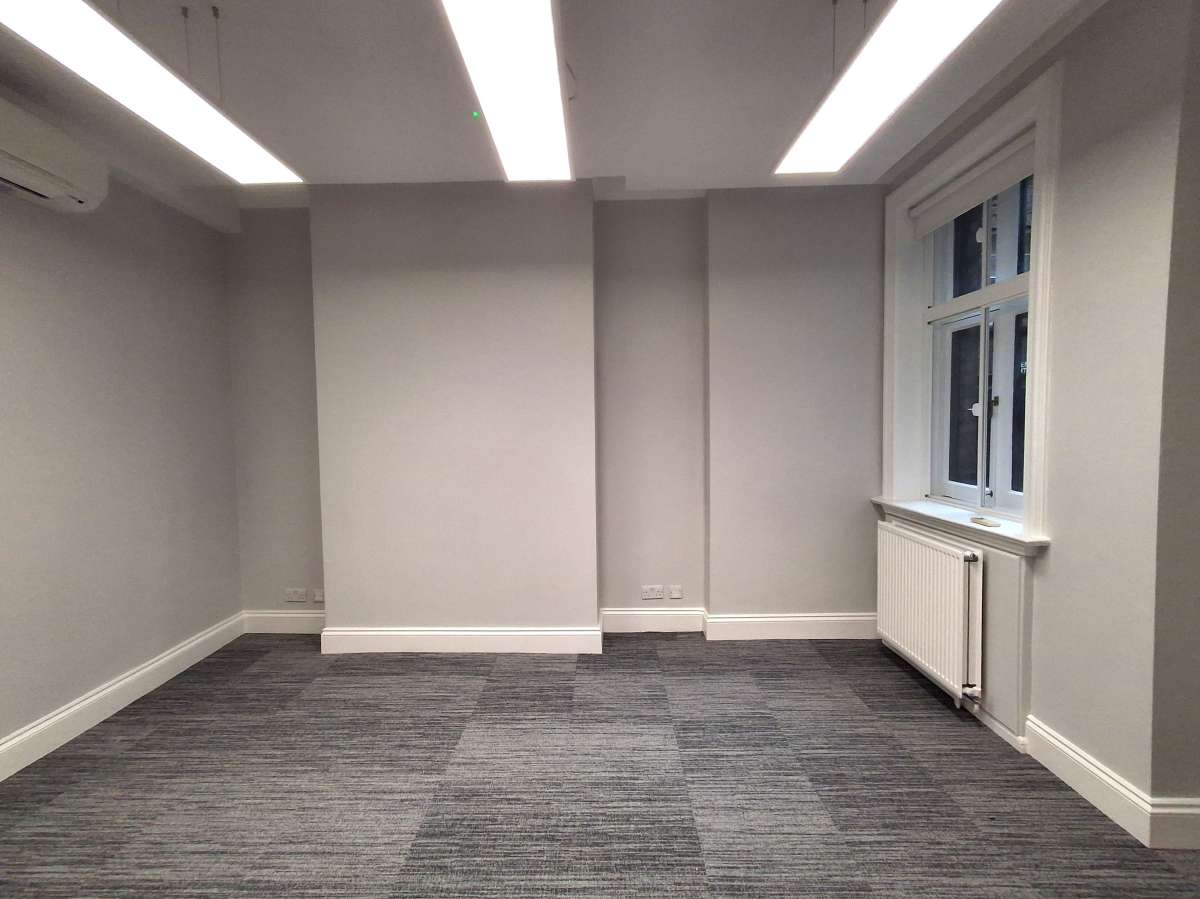 Office in London - photo 3