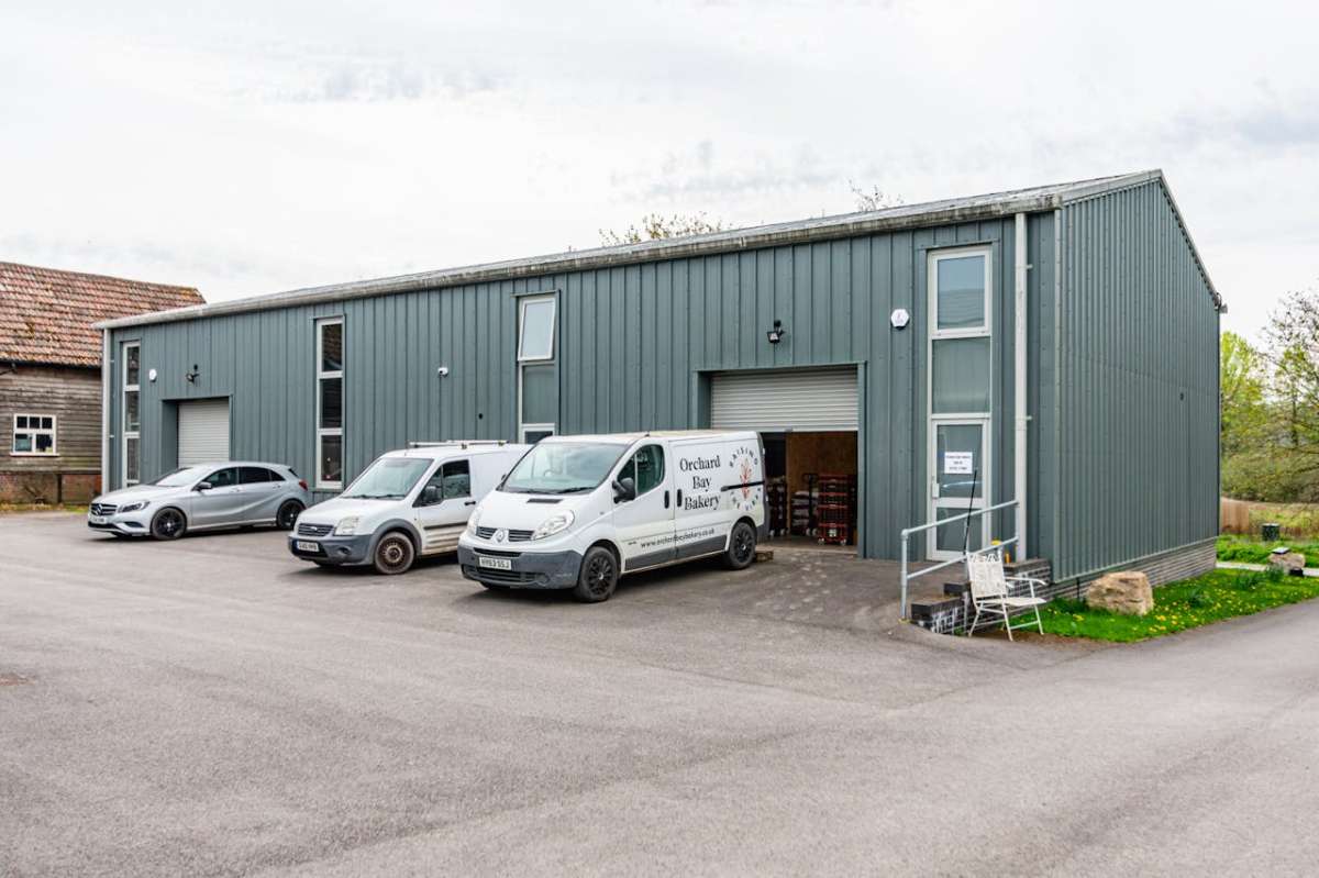 Office in Wimborne - photo 3