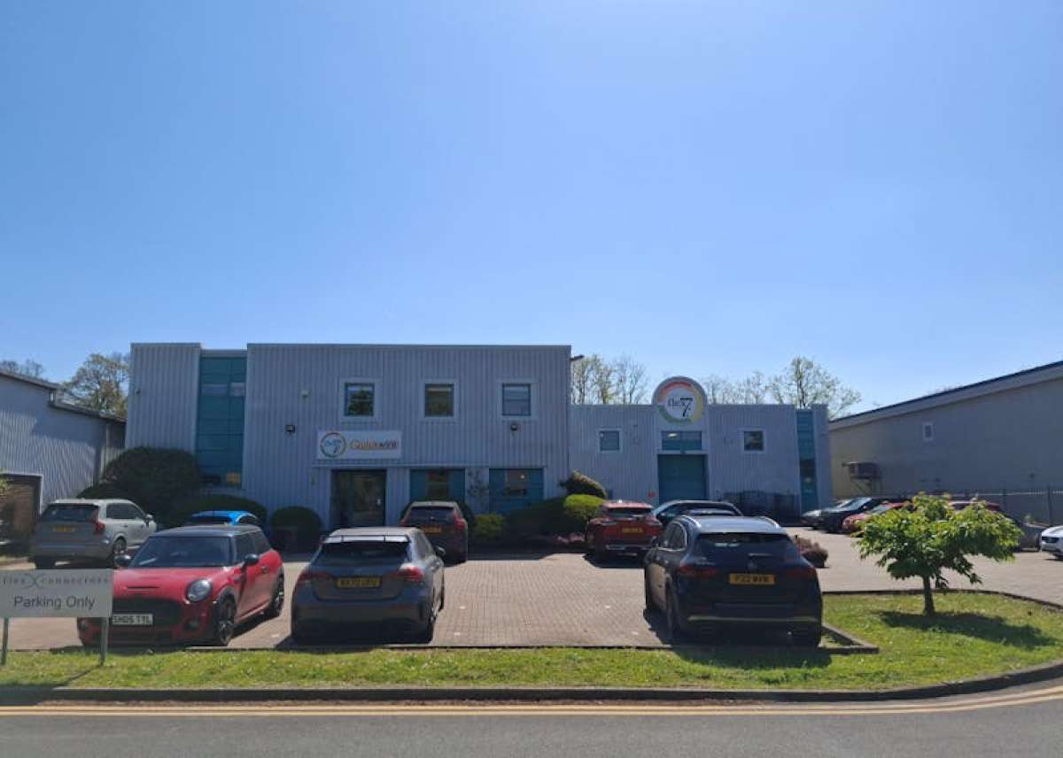 Office in Twyford - photo 2
