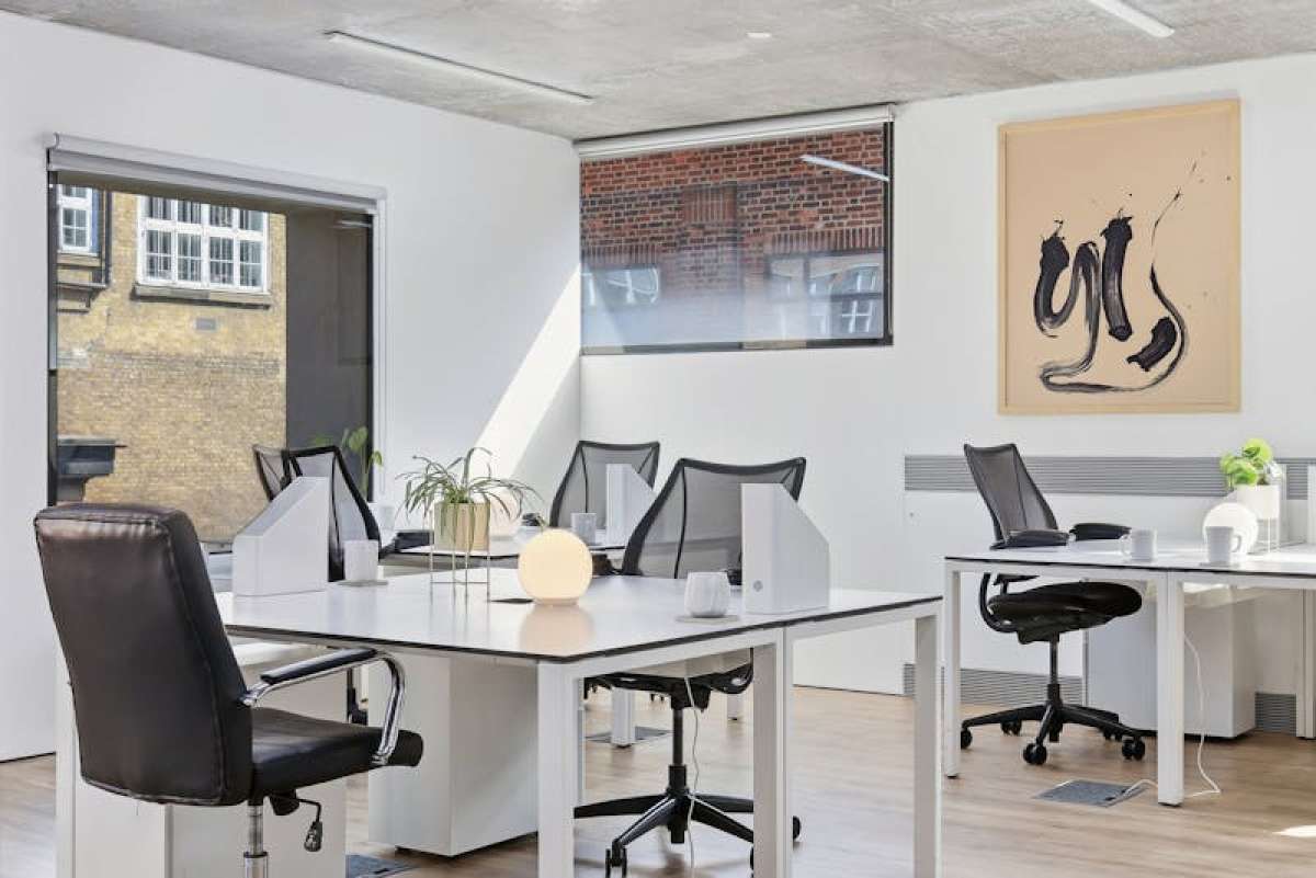 Office in London - photo 2