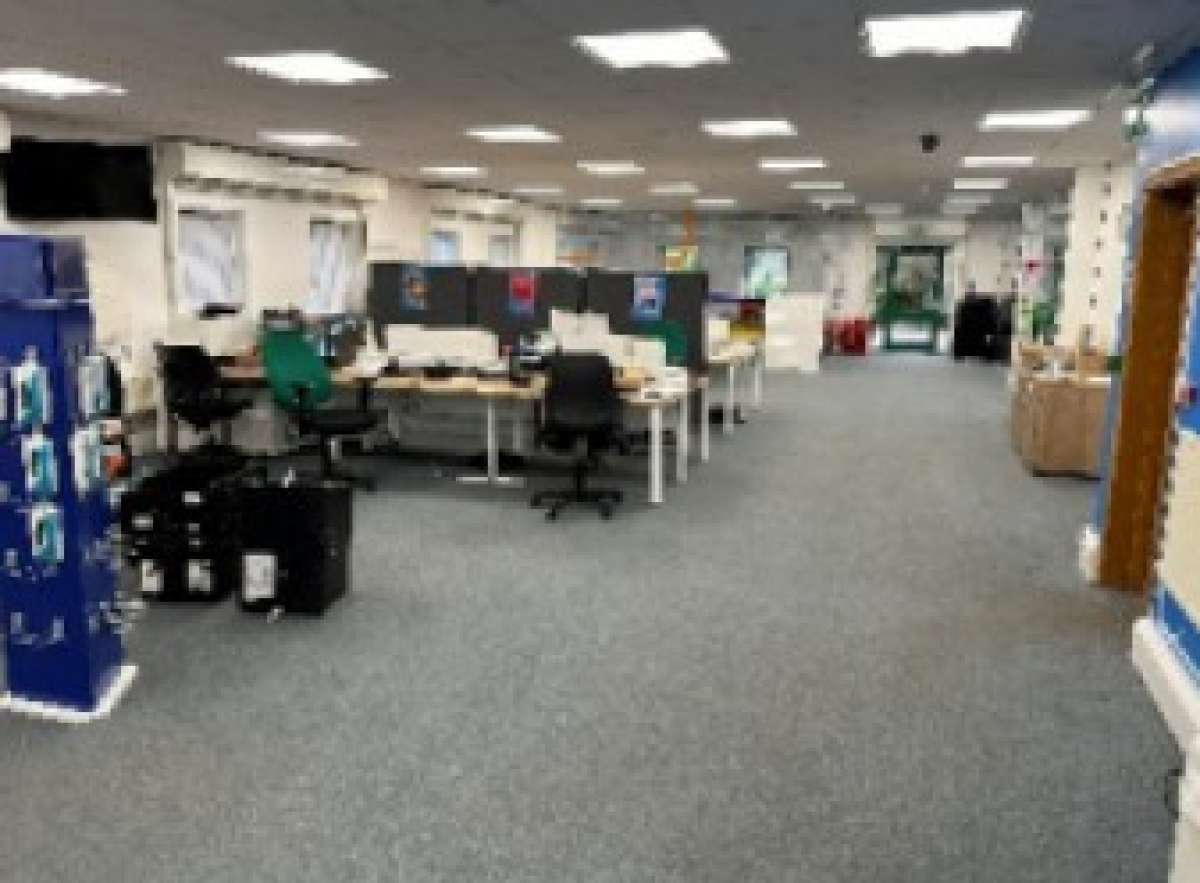 Office in Middleton - photo 4