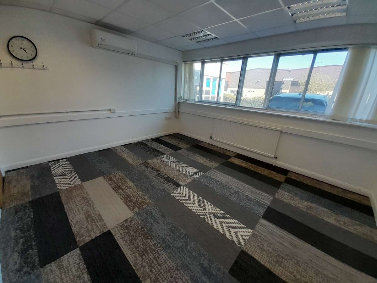 Office in Waterbeach - photo 2